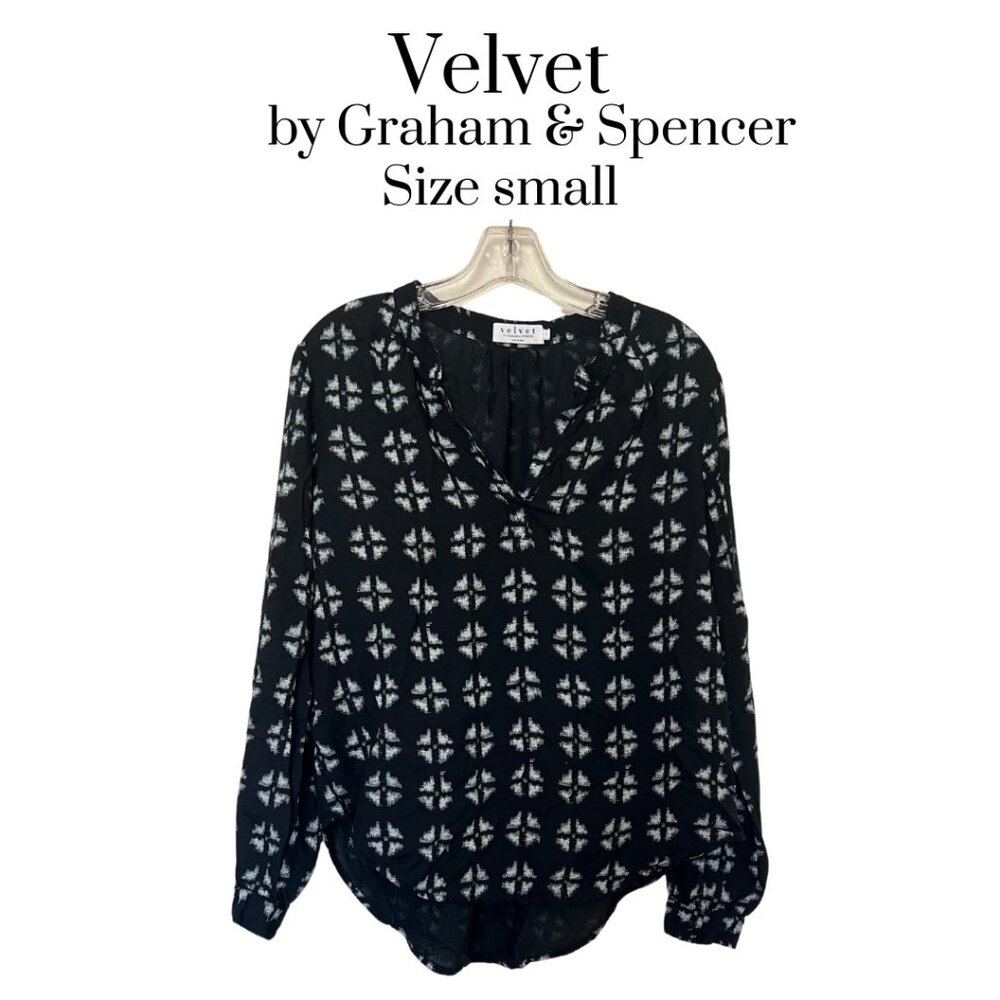 Velvet by Graham & Spencer Black White Geometric Pullover Rayon Blouse Size Smal